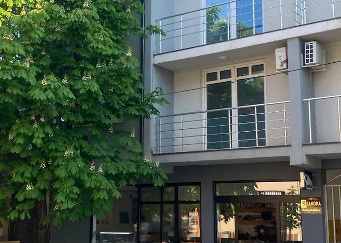 Pod Kestenom アパート *